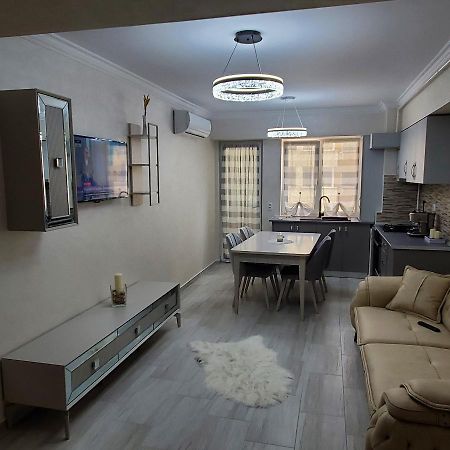 Luxury Apartament Bacovia Bacău Buitenkant foto