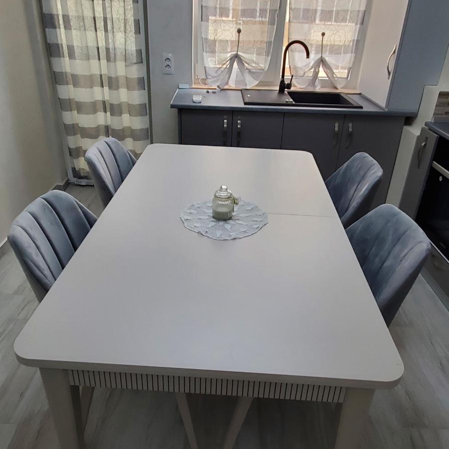 Luxury Apartament Bacovia Bacău Buitenkant foto