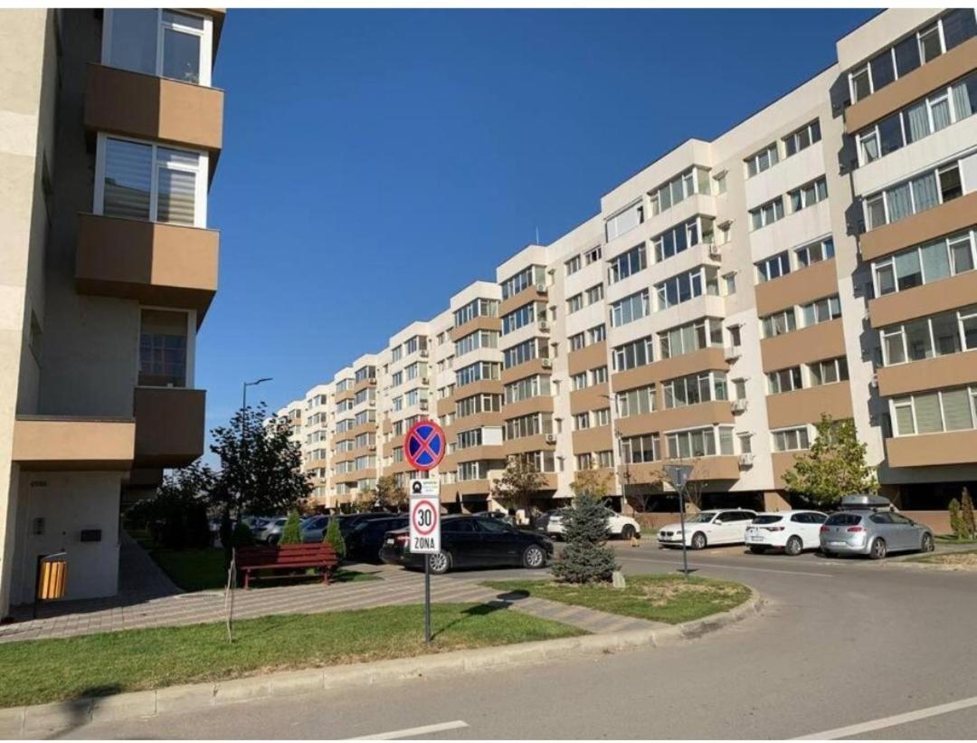 Luxury Apartament Bacovia Bacău Buitenkant foto